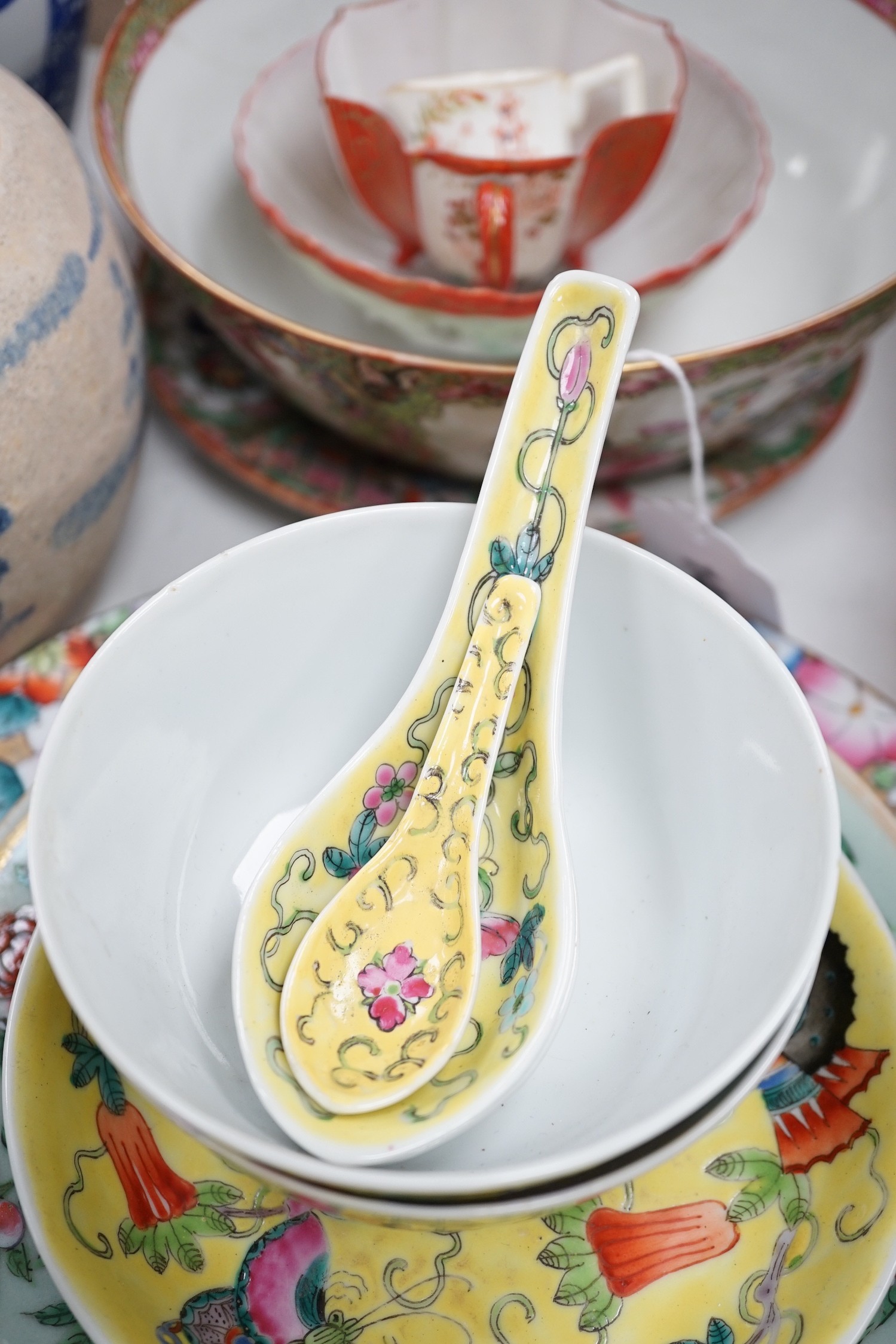 A group of mixed Chinese, Japanese and English ceramics
